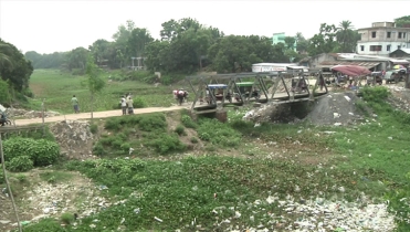 দখল-দূষণে মৃতপ্রায় রাজশাহীর ৭৭ নদী-খাল